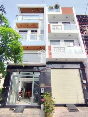 hẻm nhựa 8m có lề nhà 5 tầng. thạnh lộc 28 quận 12 .giá tốt 6.1 tỷ