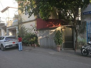 bán đất tại gia thụy, 11,8 tỷ, 75m2, mặt tiền 9m, pháp lý đầy đủ, đã là 2 sổ.