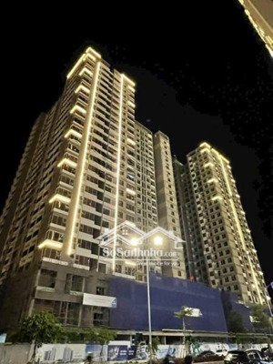 bán căn 2pn fpt plaza 3 - giá 2,9 tỷ - hiếm căn, mua ở hay đầu tư đều tốt