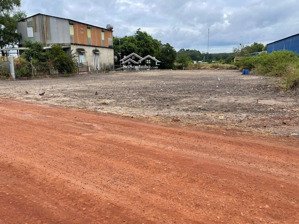 giảm sốc 200tr bán gấp lô đất 333m2 nằm lòng kcn minh hưng, chơn thành đường 30m, chỉ 899tr.