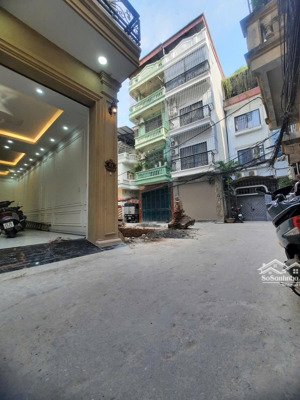 chung cư mini hoàng văn thái 90m2 x 8 tầng thang máy . pccc đầy đủ . giá nhỉnh 28tỷ