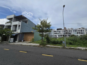 bán nhà mt đường nguyễn trường tộ, phố cổ hội an, giá 14,5 tỷ, 100m2