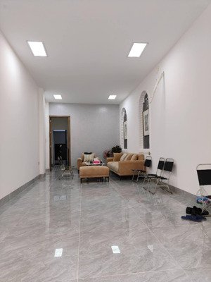 bán nhà mặt ngõ văn chương, 28,4 tỷ, 84m2, 8 tầng, thang máy 5pn, 6wc, view đẹp, nhiều tiện ích