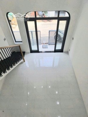 bán nhà mới ở ngay man thiện quận 9 gần học viện chính trị hẻm 60 3pn hẻm thôn thoáng 5,93 tỷ