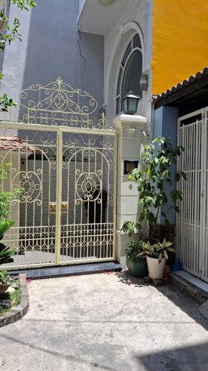 hẻm vip thành thái q10 - dt: 3.8 x 14 - nhỉnh 7 tỷ