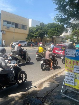 chính chủ cho thuê mb 70a thành thái q.10 72m có hầm sân kdc an ninh vip đông đúc 18tr 