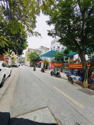 bán nhà vĩnh phúc, ba đình 43/50m2 x mt6,8met x 6tầng(12.5ty tlcc) nhà đẹp ở ngay - lô góc - 50m ra