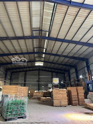 cho thuê xưởng sản xuất đất tại trảng bom .
g.ía 120tr/tháng.
diện tích đất gần 3.000m2 .sổ hồng