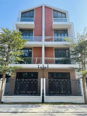 biệt thự tứ lập ánh dương 120m vin 3 gần vịnh biển 4 mùa ck thêm 12% từ cđt cuối năm