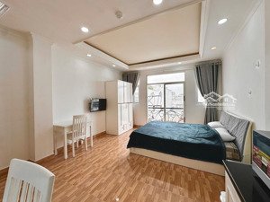 cho thuê phòng quận 10 gần đh bách khoa, ueh, vạn hạnh mall có ban công, thang máy, hầm xe