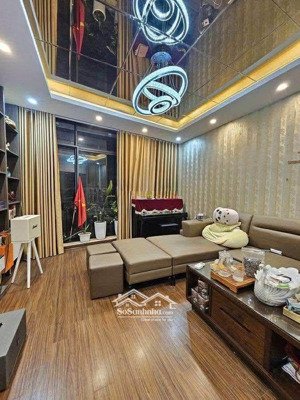 duy nhất 1 căn lô góc, 2 ô tô đỗ cửa, 7 tầng thang máy, 40m, mt 4.2m, vạn bảo, ba đình, 14.89 tỷ