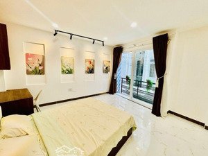 sát mặt tiền ngay phường đức nhuận pn - 4 tầng 3pn - nội thất - nhỉnh 7 tỷ