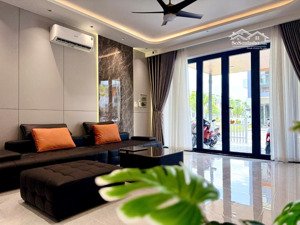 cho thuê nhà mới xây, đầy đủ nội thất, 3 phòng ngủ