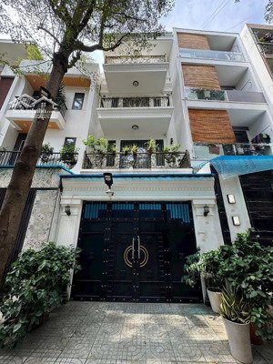 cần bán gấp căn nhà giá 3tỷ690/93,5m2 đường vũ huy tấn, p1, bình thạnh. gần chung cư vũ huy tấn