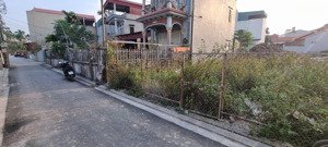 bán lô đất đẹp tại đường yên xã thư lâm ( xuân nộn cũ) diện tích 70m