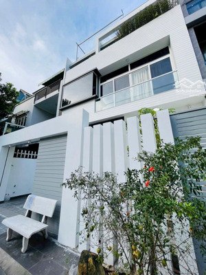 bán biệt thự liền kề nam thông 2 phú mỹ hưng - liên hệ 