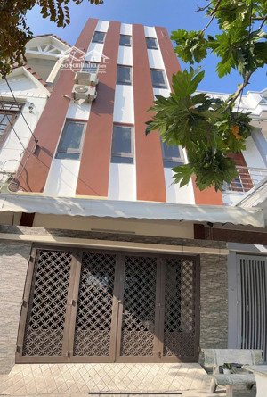 bán tòa căn hộ full nội thất 4 tầng - 9 phòng - danh thu :45tr - đường trương văn hiến -gía :9,8 tỷ