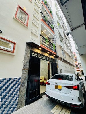 bán nhà mặt phố đường bùi văn thêm, phường 9, phú nhuận, hồ chí minh 7,9 tỷ, 40 m2