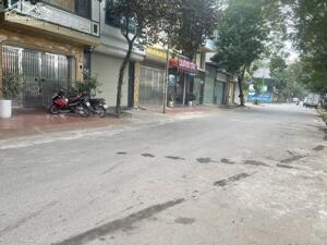 Bán nhà cấp 4 khu dịch vụ Mậu Lương, xác định bán đất, mặt đường 17m, nhìn trục Cienco 5 LH 0942.193.386