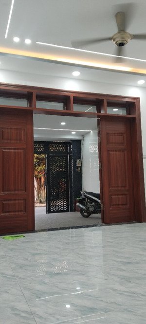 bán nhà mặt tiền gần trần văn mười 5m x 22m đúc 1 lầu