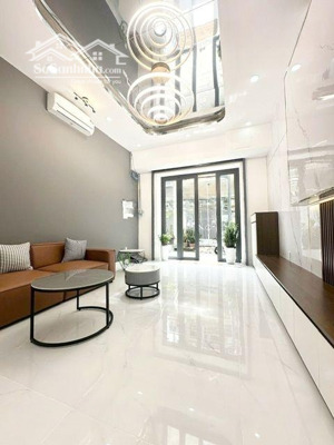 chính chủ nhà 3 tầng 4 x 15.5m, hẻm ô tô nguyễn văn công ,phường 3 gò vấp ,giá 9,5 tỷ thương lượng