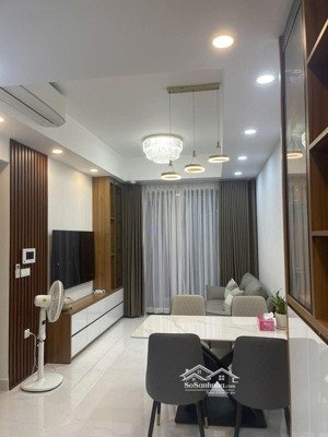 căn hộ 2 phòng 1 nhà vệ sinh 58m2 the botanica gần sân bay vào ở trước tết 14 triệu có nội thất