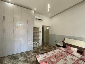 bán nhà đường 10m5 trần huấn gần bv tâm trí , giá 6,5 tỷ , gọi tuyết