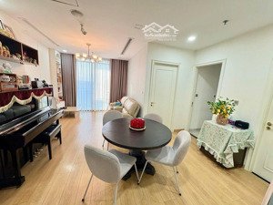 cho thuê căn 3pn vinhomes golden river giá tốt