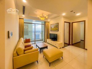 căn hộ vinhomes central park cần bán thuộc landmark plus tầng cao 2 phòng ngủ với diện tích 82m2