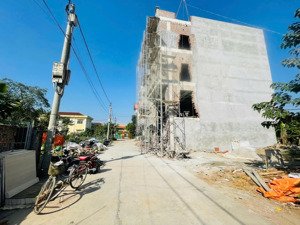 1,3 tỷ sở hữu ngay lô góc 2 mặt tiền đường oto tránh nhau sát vành đai 5 và các trường đại học lớn