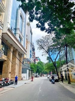 hot - bán gấp nhà mp hoàng ngân, lô góc giá siêu rẻ 68m x 4t, mt 5.5m chỉ 24.2 tỷ