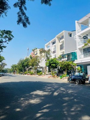 lô đất 90m2 đường 20m khu tái định cư phú mỹ (cắt ngang đường 15b - nguyễn lương bằng q7)