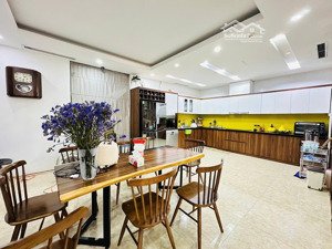 chính chủ gửi bán căn biệt thự khu đấu giá qsd đất tứ hiệp 215m2 xây 4 tầng mt 14m giá 53 tỷ có tl