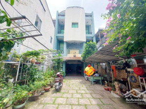 mặt phố nguyễn kiệm, 183m2, 4 tầng, ngang khủng 7m nở hậu gần 10m vô cùng bế thế