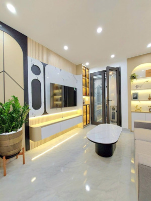 bán nhà căn tập thể quỳnh lôi - quỳnh mai, hai bà trưng 70m, tầng 3, giá 3,88 tỷ.