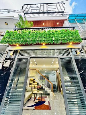 chủ bán nhà diện tích lớn! nhà 82m2 giá 3 tỷ 3 đường phan đình phùng, phường 2, phú nhuận, sổ riêng