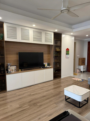 bán căn hộ 3pn, 116m2, giá thỏa thuận tại hoàng đạo thúy, cầu giấy, hà nội