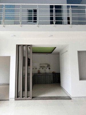 bán nhà trọ 2 tầng lửng đúc đường nguyễn đóa sát trần nam trung gần svđ hòa xuân