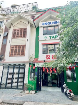 cho thuê nhà lk 4 tầng kđt_vov_mê_trì đường lương_thế_vinh nam từ liêm. nhà đẹp dt 90m x 4t, mt 6m