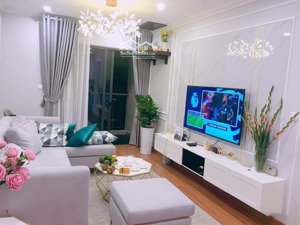 siêu rẻ chung cư cao cấp goldseason 47 nguyễn tuân 3n2vs , giá 15,5 triệu/ tháng.