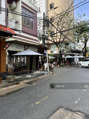 căn nhà mặt tiền đường nguyễn thiện thuật, sát cầu rồng, cách phố đi bộ bạch đằng 200m.