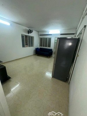 bán gấp trong tháng! 50m bàu cát (2pn) 2.25 tỷ giá tốt nhất khu vực!