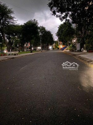 bán gấp những lô đẹp giá cực tốt 2,75tỷ ở kdc hưng phú 1 tại quận 9. dt đa dạng, shr, pháp lý chuẩn