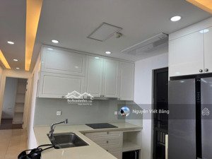 cho thuê cc vinhomes d''capitale toà c6, 31 triệu, 100m2, 3 ngủ full đồ view hồ đẹp,