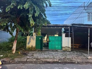 cần bán: nguyễn khả trạc đường 5m5 lề 3,5m sát cầu cẩm lệ (đối diện chung cư)