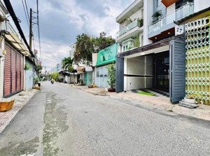 chủ ngộp bán gấp giá 4 tỷ 560tr nhà ở quận 2. dt 76m2 (4m x 19m), shr, hđ cho thuê 27 triệu/1 tháng