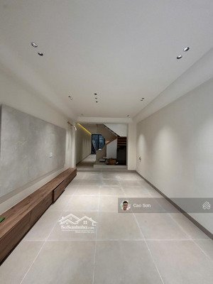 bán nhà tuyến 2 văn cao, 72m2 4 tầng, đường rộng 12m, xây độc lập, ô tô đỗ cửa, giá chào 8,9 tỷ