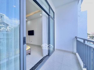 cho thuê studio thảo điền - có ban công & máy giặt riêng