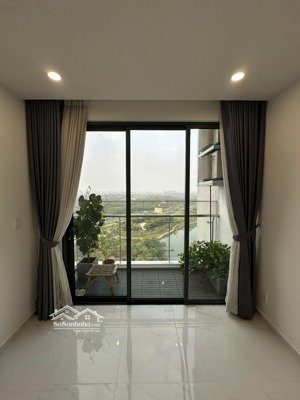 căn hộ dlusso q2 2pn dt 68,5m² | tầng cao | đang cho thuê | giá 6,3 tỷ lh: 