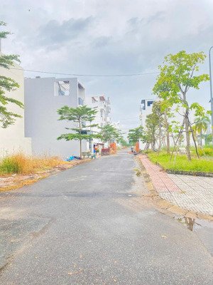 bán đất vườn lài giá tốt.chỉ 1tỷ9/nền (100m) 5 x20m.nhựa thông xe. sát gò vấp. giá trị cao .